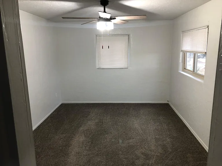 7425 Sky Court Cir NE — Photo 3