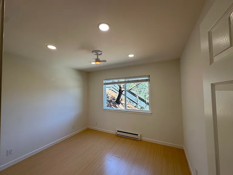 1336 Palos Verdes Dr #5 — Photo 19