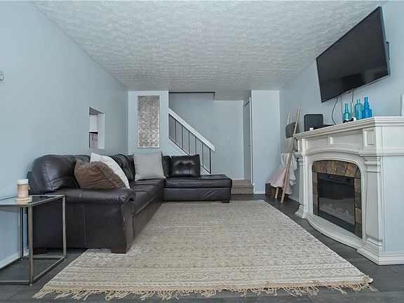 5th image of 5428 Summerwood Ct #60-A