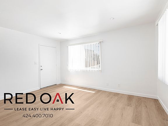 3rd image of 129 1/2 S Avenue 64 #1