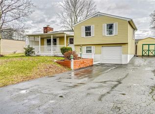 7 Linda Ln, Spencerport, NY 14559