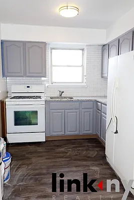 Rented by Link NY Realty | media 13