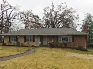 640 N Valley Rd, Paducah, KY 42001