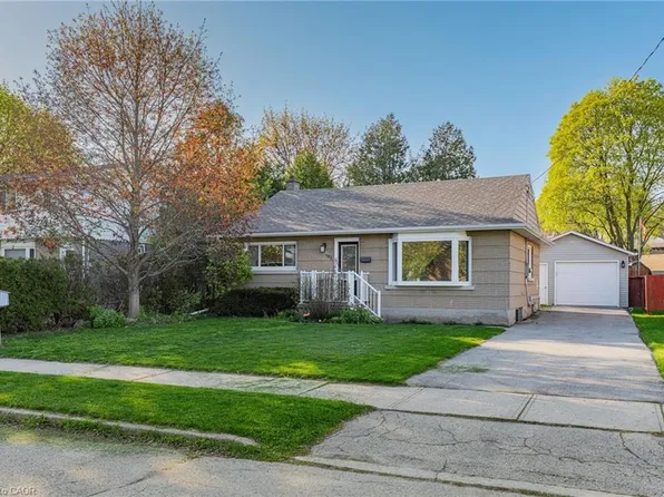 180 Murdock Ave, Waterloo, ON N2J 2M5