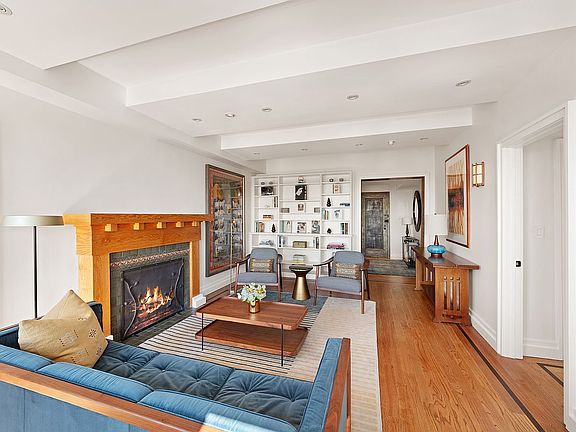 2nd image of 242 E 19th St APT 15B