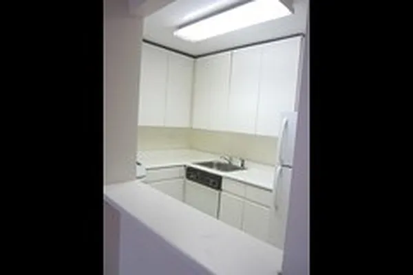 Rented by Raz Realty | media 24
