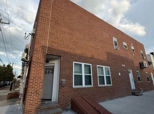 370 Jackson St, Philadelphia, PA 19148