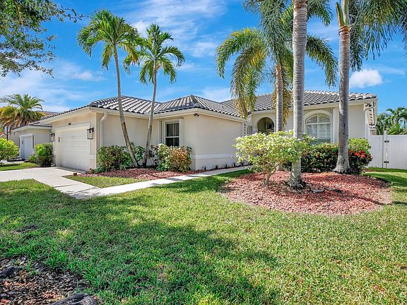 3rd image of 19150 NW 23rd Court