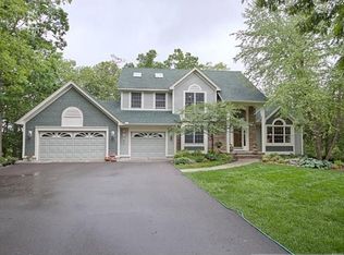 433 Krattley Ln, Hudson, WI 54016