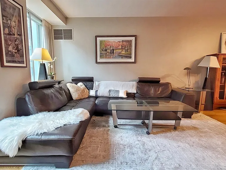 80 Broad St #903 — Photo 3