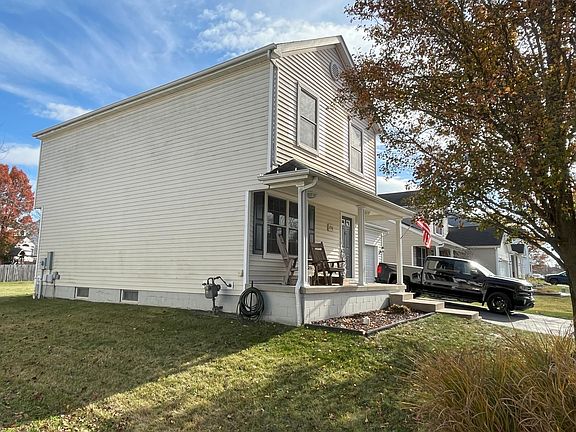3rd image of 1750 Creekview Dr
