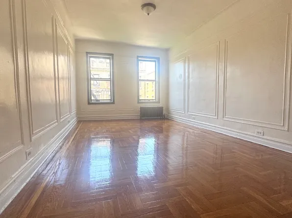 95 Cabrini Boulevard image 1 of 7