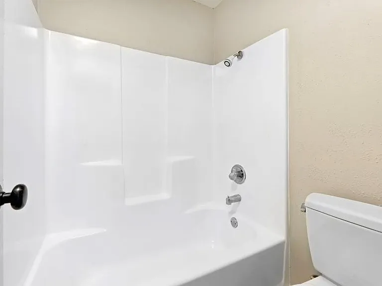 1214 Doonesbury Dr — Photo 16