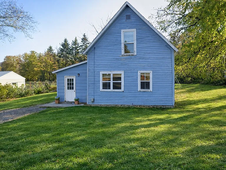 1002 Lindoo Ave E — Photo 19