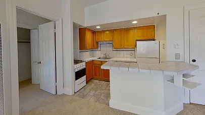 210 Elm St #C — Photo 3