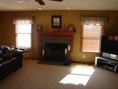 5th image of 11228 Macintosh Cir NW