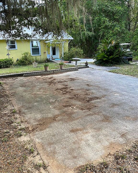 2nd image of 702 County Road 219
