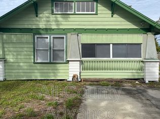 710 Gooden Xing, Largo, FL 33778