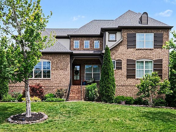 3rd image of 551 Great Angelica Way