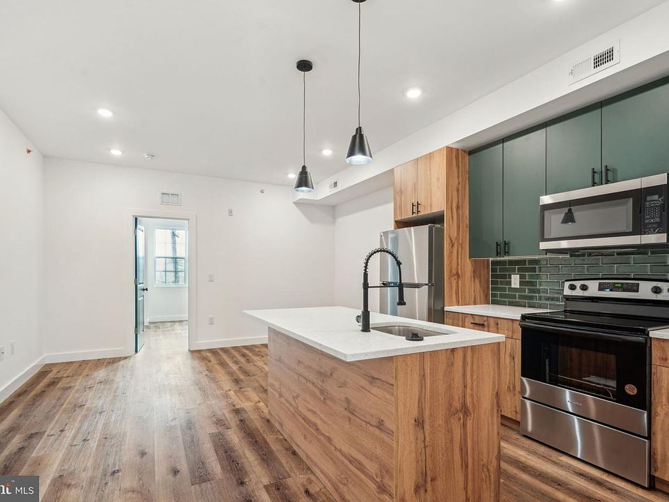 1st image of 2630 N 11th St #3