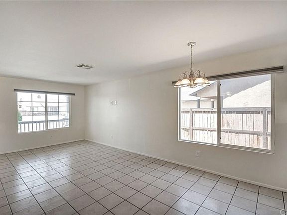 5th image of 15739 Ox Hill Ct