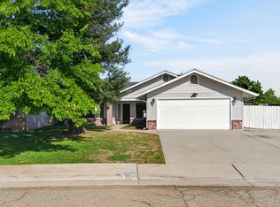 2550 Cimarron Dr, Red Bluff, CA 96080