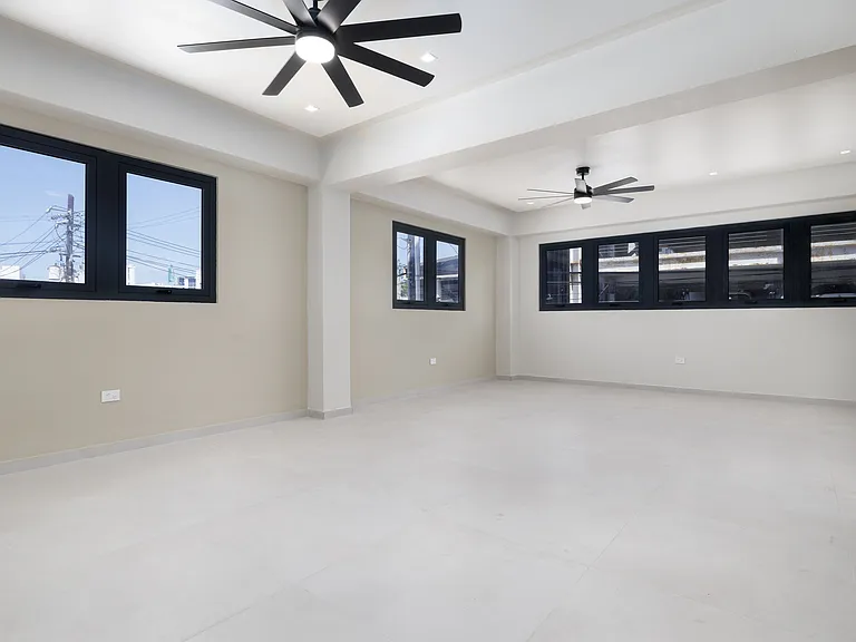 3B Calle 306 #306 — Photo 8