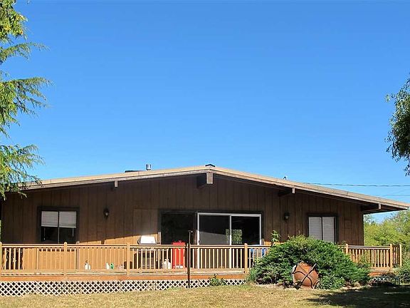 4th image of 663 Whiskey Creek Beach Rd