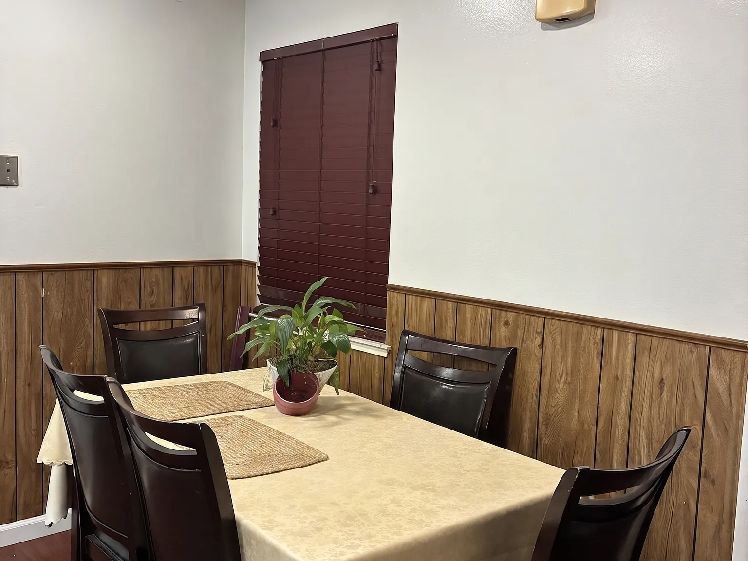 2 bed, 1624 sqft, $2,100 — Photo 4