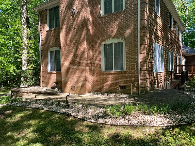 7700 Warfield Rd — Photo 14