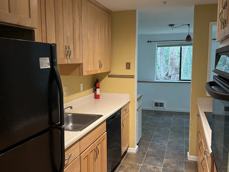 1249 SW 132nd Ln — Photo 6