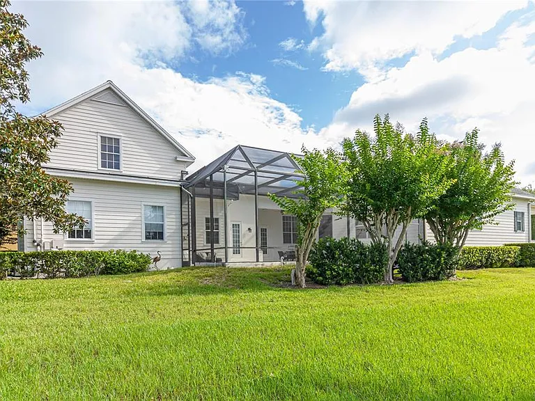 216 Eastpark Dr — Photo 65