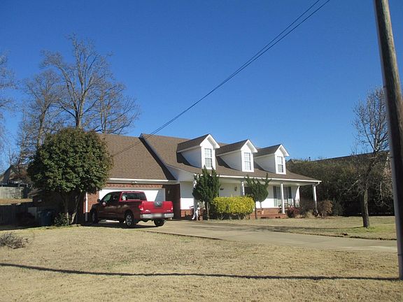 3rd image of 288 Williamsburg Dr