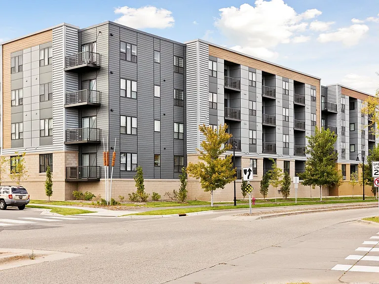 Rya Apartments — Photo 5