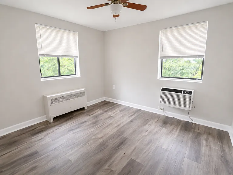 6 Galveston St SW #303 — Photo 10