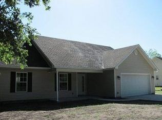 126 Avis Dr, Brunswick, GA 31520