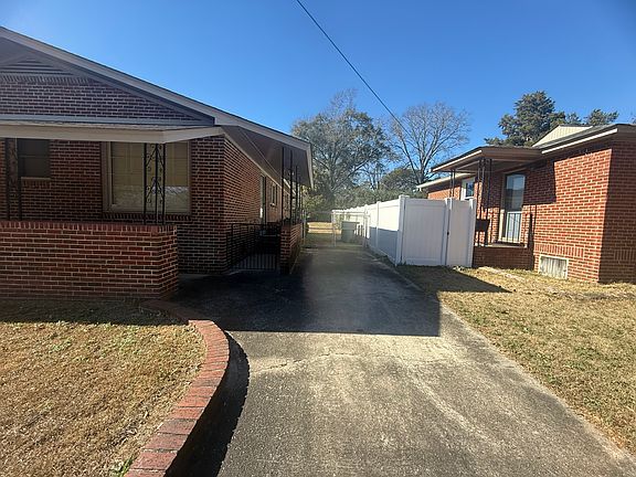 5th image of 1213 Deerwood St