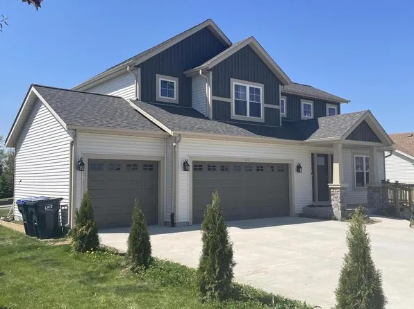 425 Champlain DRIVE, Johnson Creek, WI 53038