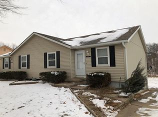 735 NE Barnes Dr APT A, Lees Summit, MO 64086