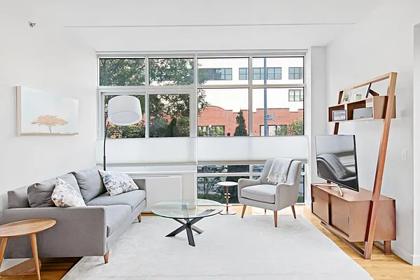 Sold by Compass | media 2
