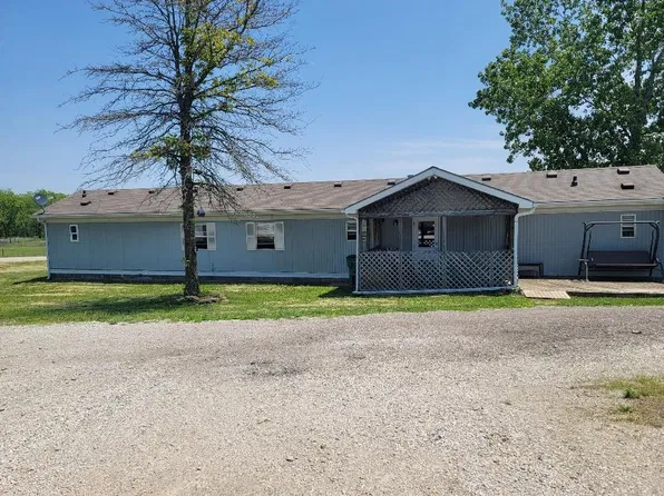 33260 Block Rd, Paola, KS 66071