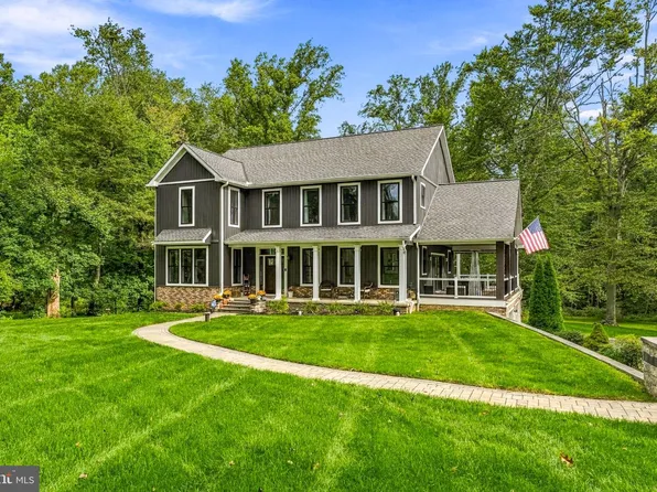 269 Pennocks Bridge Rd, West Grove, PA 19390