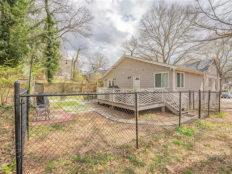 1181 Fenwood St SW — Photo 39