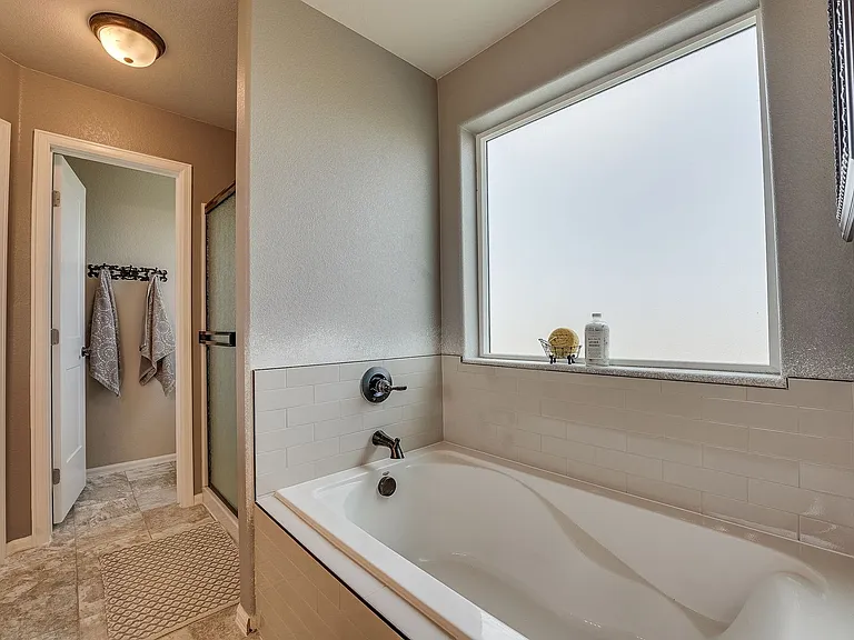 1302 Chamois Dr — Photo 25
