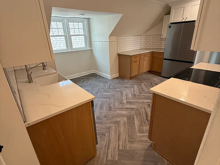 821 State St #3 — Photo 10
