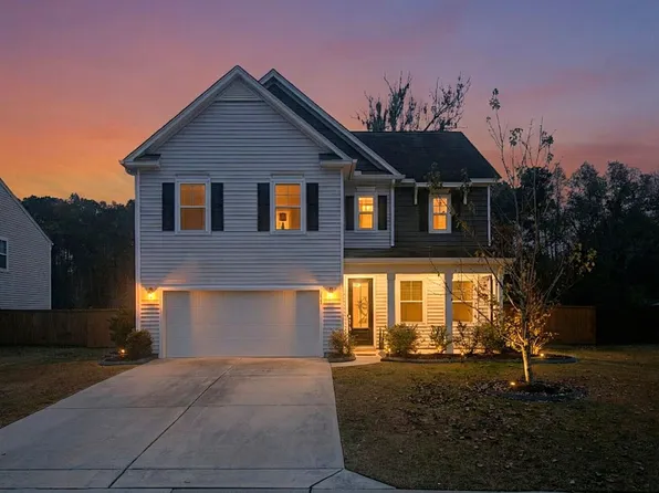 647 Woolum Dr, Moncks Corner, SC 29461