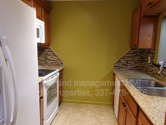 4th image of 193 Southfield Pkwy