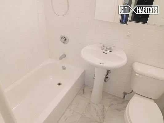 Rented by Citi Habitats | media 27