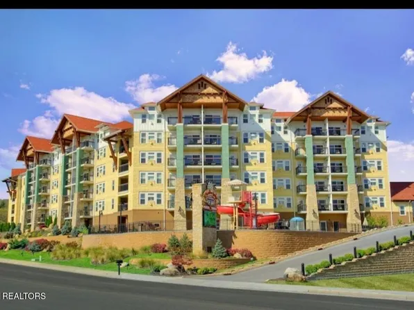 3415 Teaster Ln #401, Pigeon Forge, TN 37863