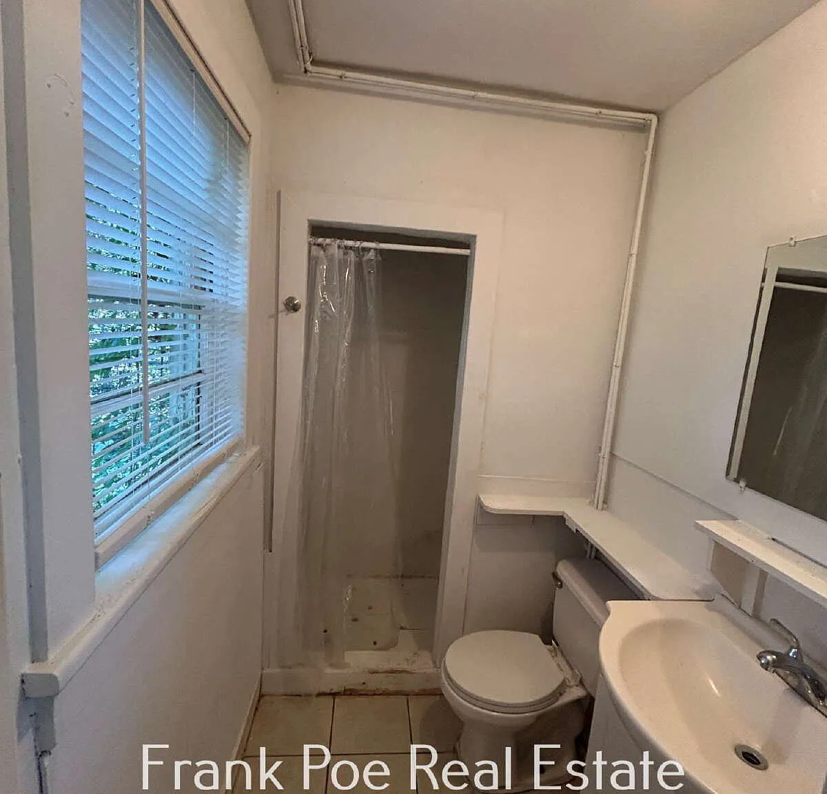2 bed, 1.0 bath, $595 — Photo 4